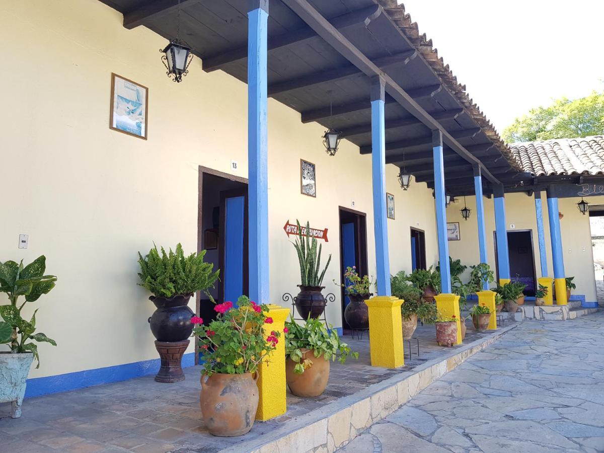 Hotel Lirice Colonial Comitan de Dominguez Exterior foto